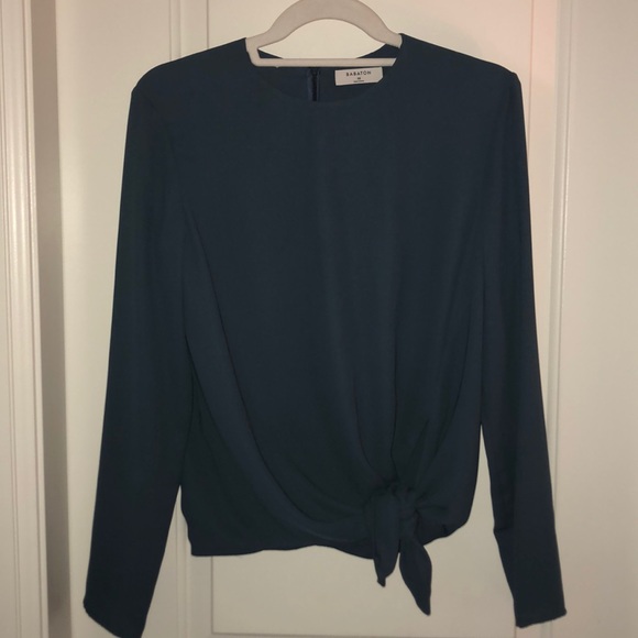 Aritzia Tops - Babaton long sleeve with a knot